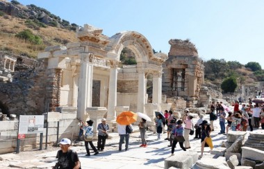 Ancient Ephesus & Turkish Bath (Hamam)