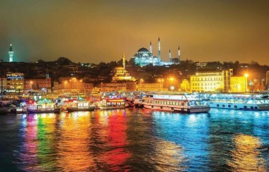 Bosphorus Dinner Cruise & Turkish Night Show